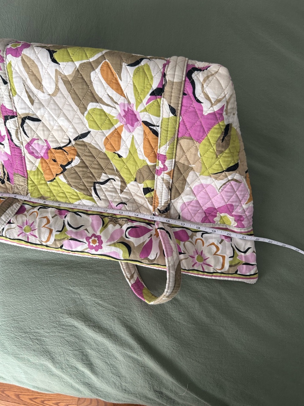 Vera Bradley XL Quilted Cotton Shoulder Tote in Retired Portobello Road Pattern - Picture 12 of 16